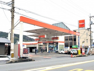 【公式】ガソリンスタンドの受付接客スタッフ・整備士
